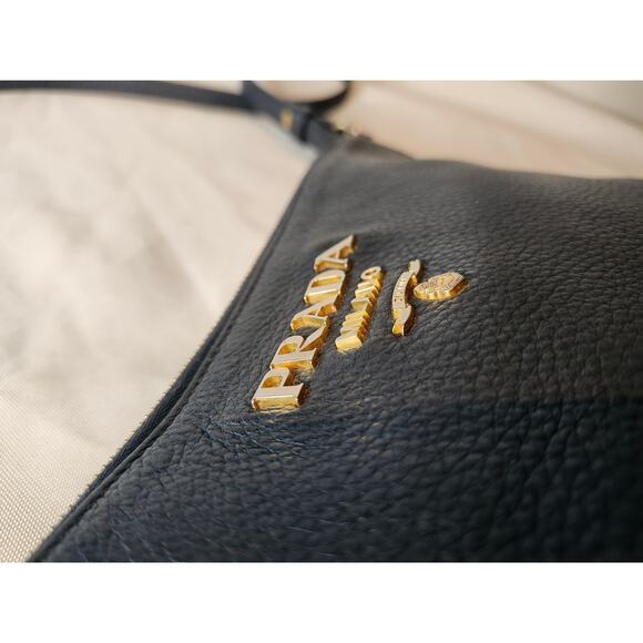 SOLD Prada Vitello Daino Crossbody Bag Navy pebbled calfskin leather - Picture 6 of 16